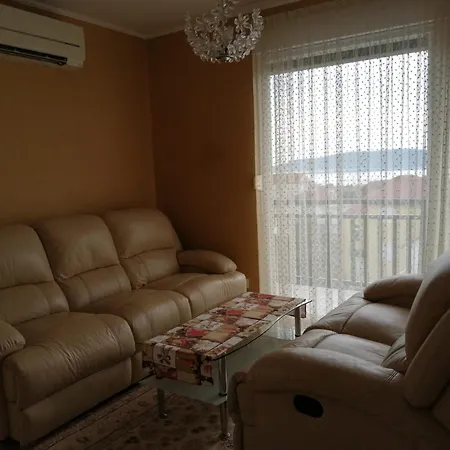 Vedran شقة *